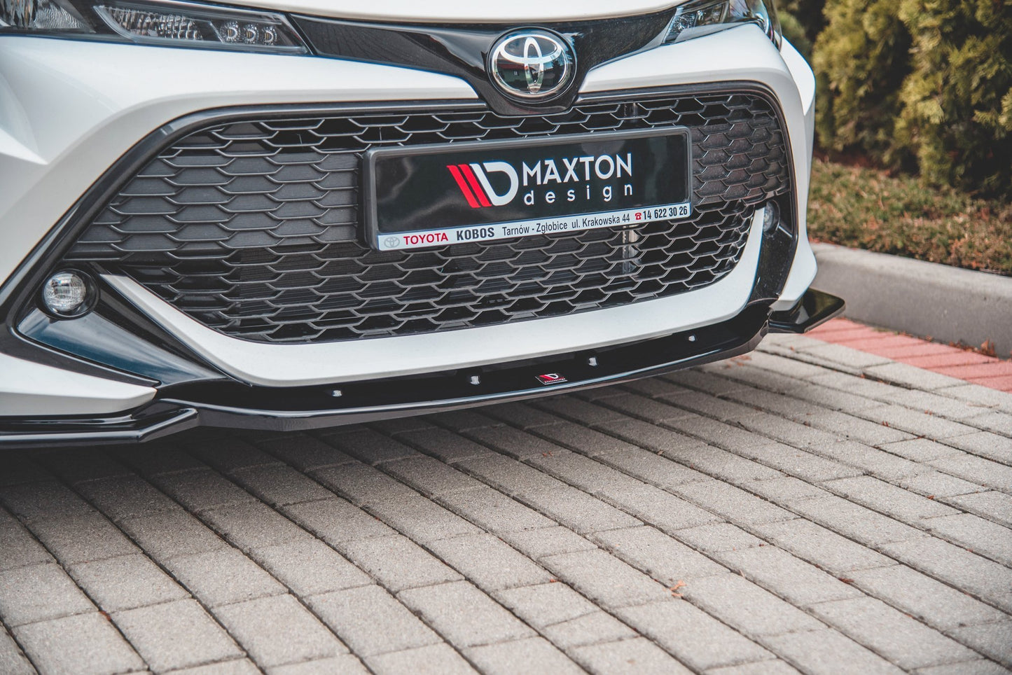 Front Ansatz V.2 für Toyota Corolla XII Touring Sports/ Hatchback Carbon Look