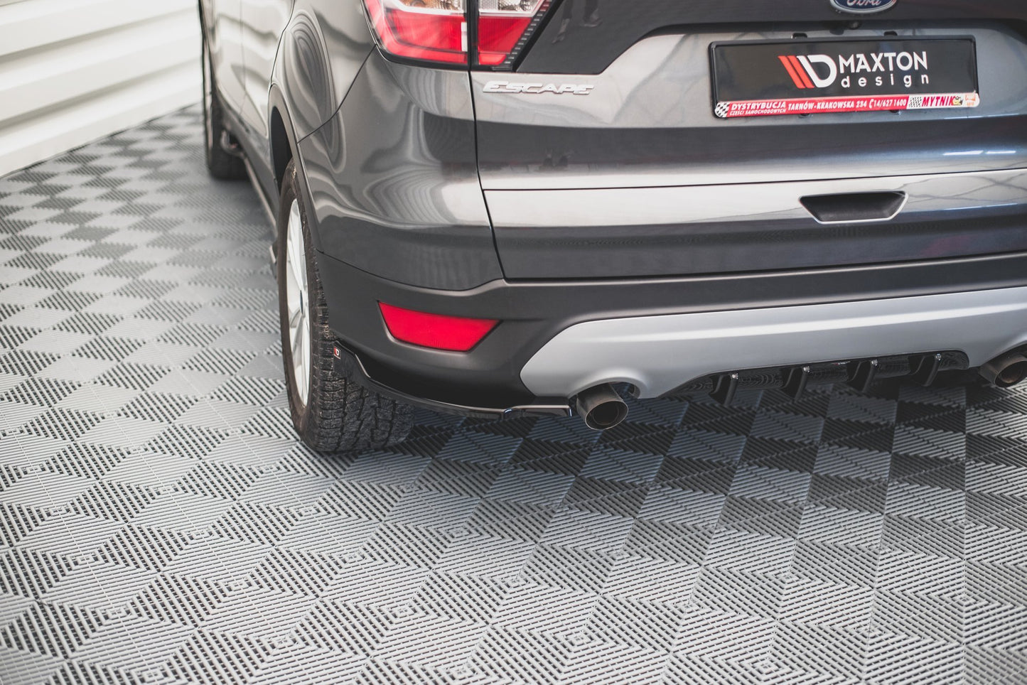 Heck Ansatz Flaps Diffusor für Ford Escape Mk3 schwarz Hochglanz
