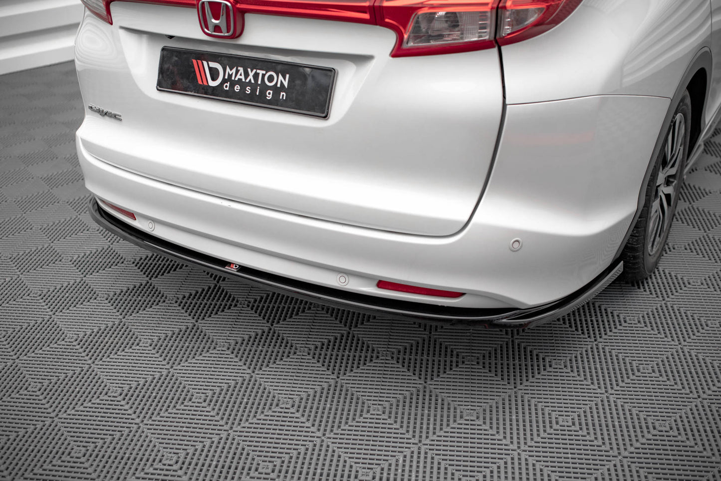 Mittlerer Diffusor Heck Ansatz für Honda Civic Tourer Mk9 schwarz Hochglanz