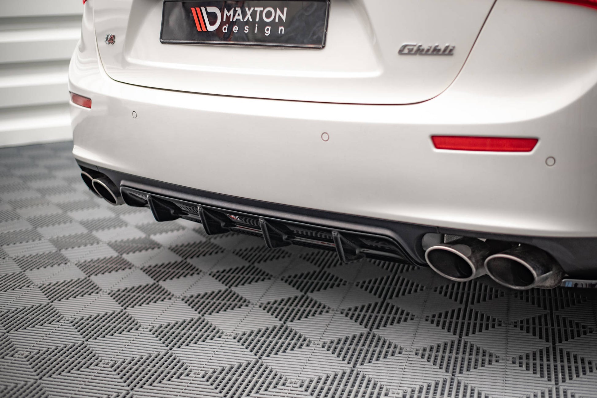 Diffusor Heck Ansatz für Maserati Ghibli Mk3 schwarz matt