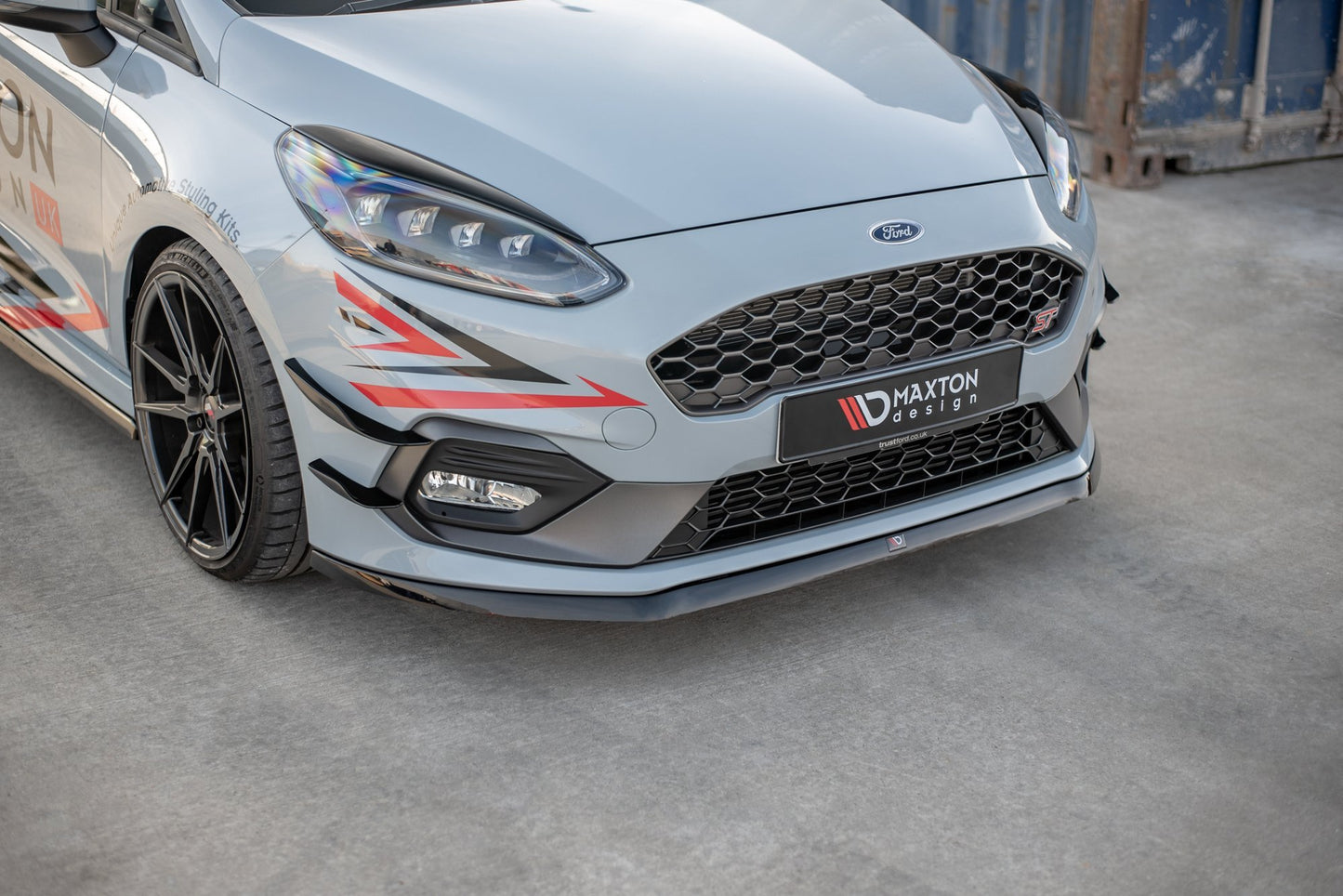 Front Ansatz V.6 für Ford Fiesta Mk8 ST / ST-Line Carbon Look