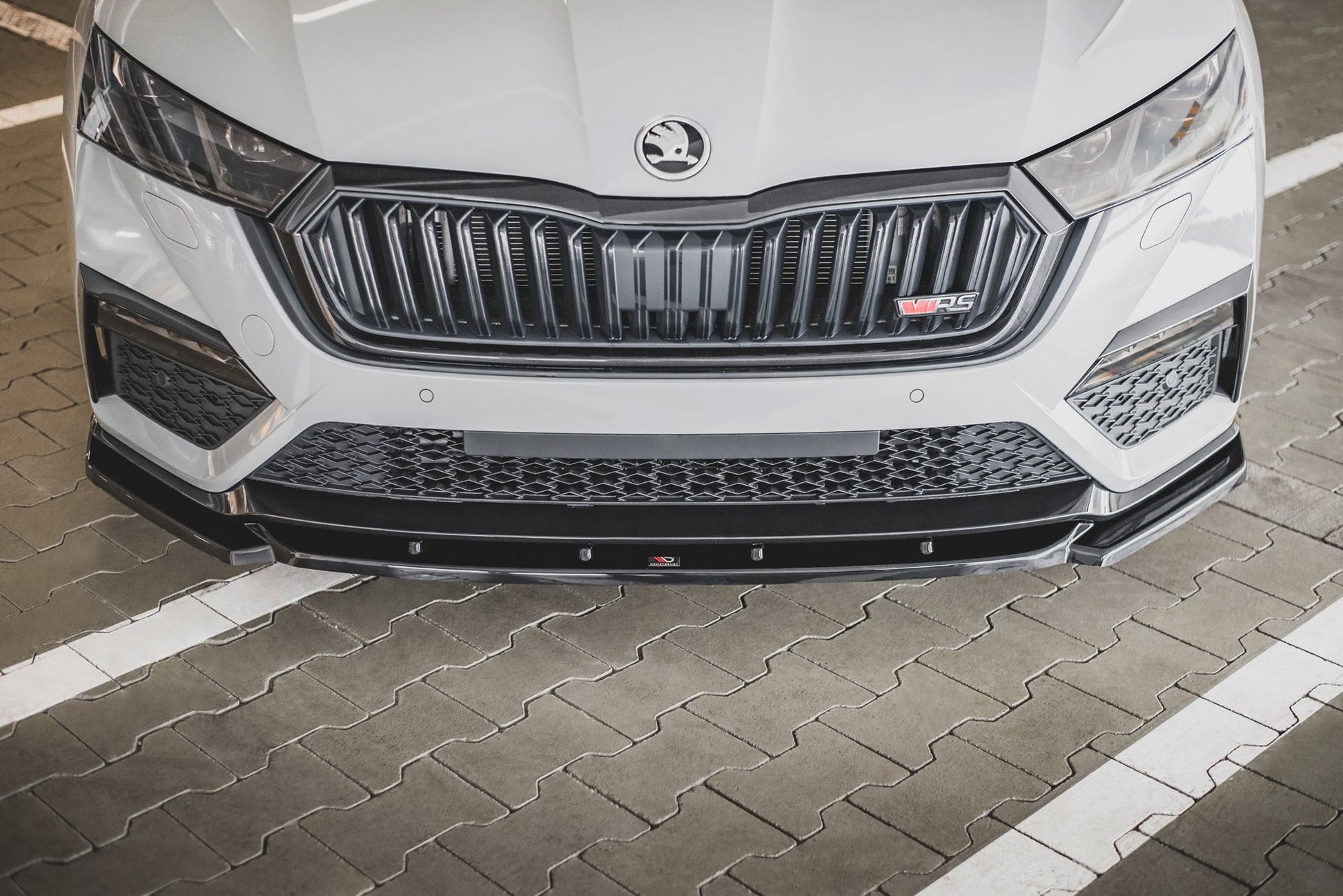 Front Ansatz V.3 für Skoda Octavia RS Mk4 Carbon Look