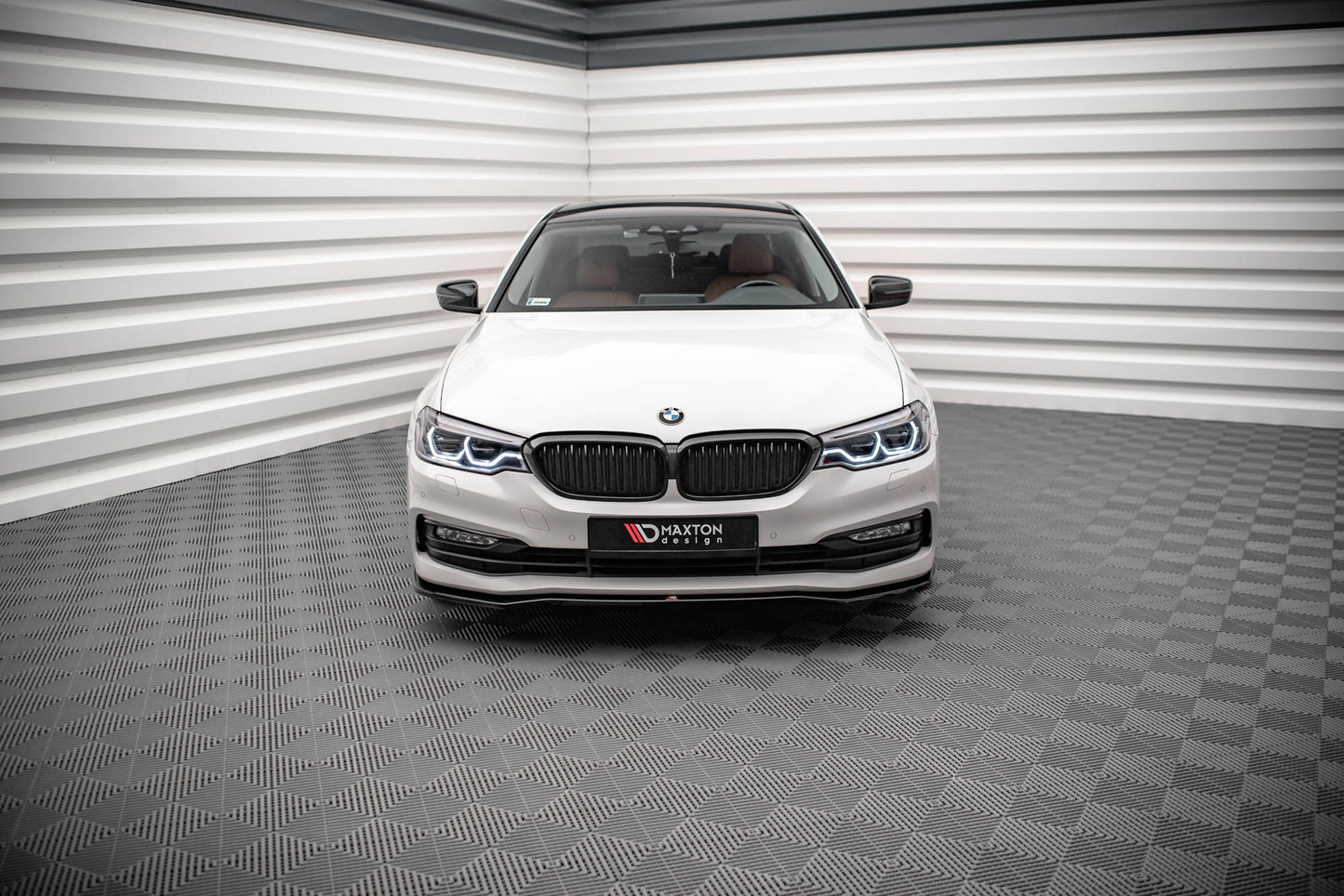 Front Ansatz V.1 für BMW 5er G30 schwarz Hochglanz