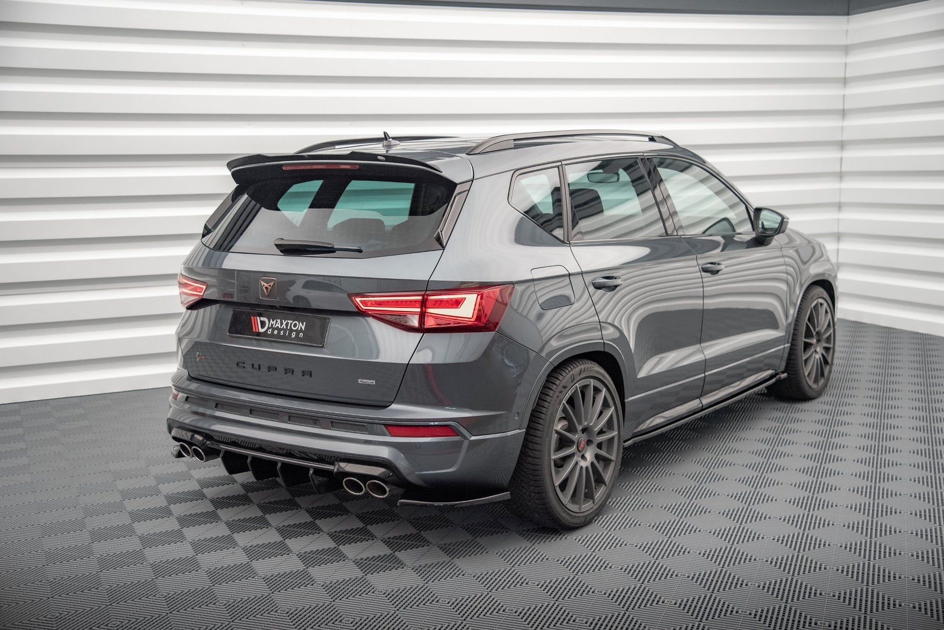 Heck Ansatz Flaps Diffusor für Cupra Ateca Carbon Look