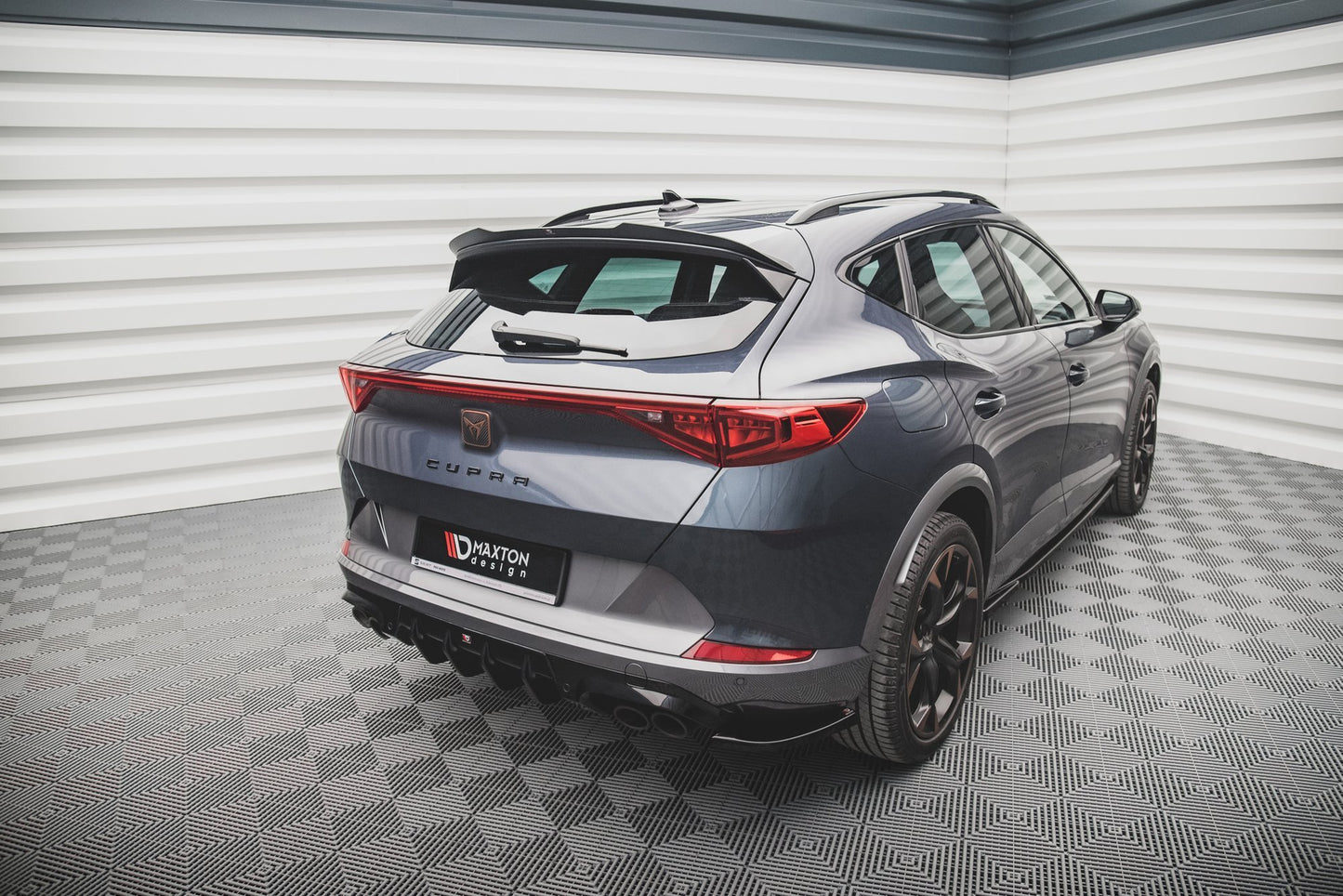 Heck Ansatz Flaps Diffusor V.1 für Cupra Formentor Carbon Look