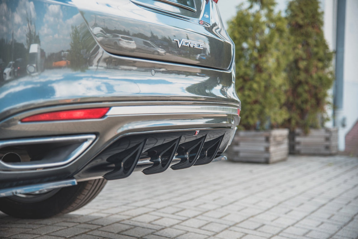 Diffusor Heck Ansatz für Ford Mondeo Vignale Mk5 Facelift schwarz Hochglanz