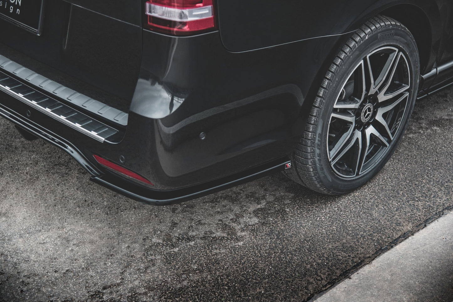 Heck Ansatz Flaps Diffusor V.2 für Mercedes-Benz V-Klasse AMG-Line W447 Facelift Carbon Look
