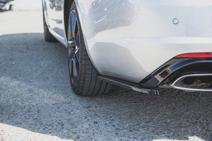 Heck Ansatz Flaps Diffusor V.2 für Skoda Octavia RS Mk3/Mk3 FL Hatchback/Kombi  schwarz Hochglanz