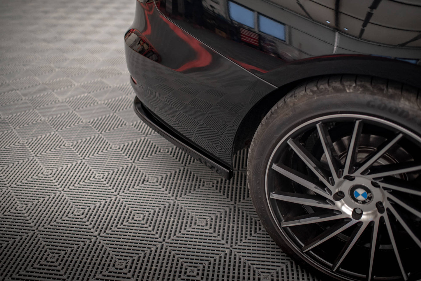 Heck Ansatz Flaps Diffusor für BMW 3er GT F34 Carbon Look