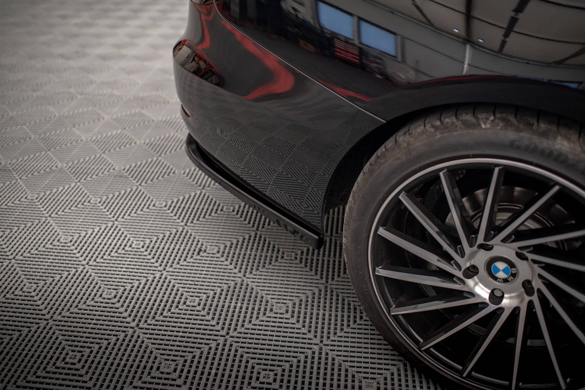 Heck Ansatz Flaps Diffusor für BMW 3er GT F34 Carbon Look