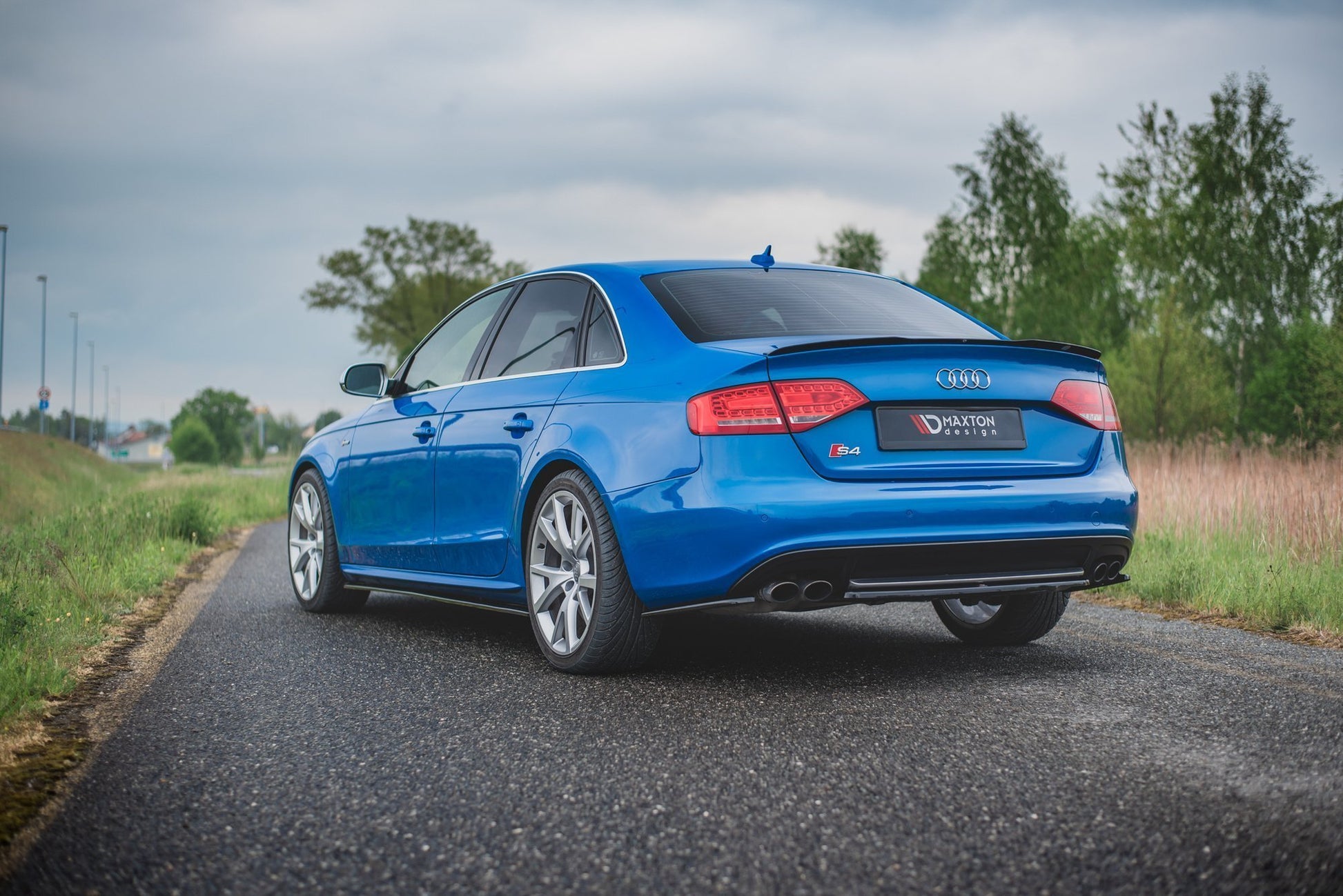 Seitenschweller Ansatz für Audi S4 / A4 / A4 S-Line B8 / B8 FL schwarz Hochglanz