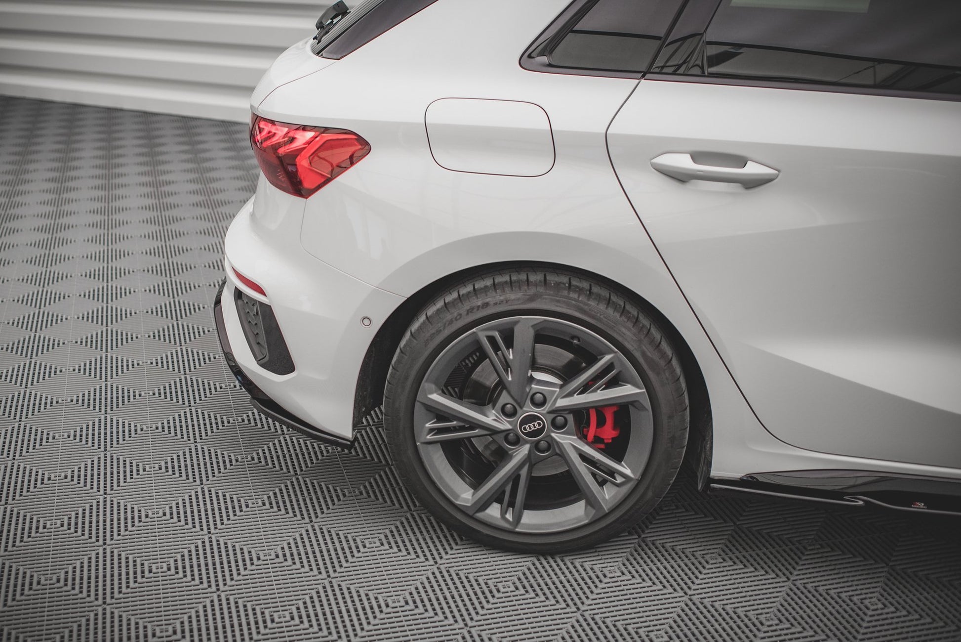 Heck Ansatz Flaps Diffusor V.2 für Audi S3 Sportback 8Y schwarz matt
