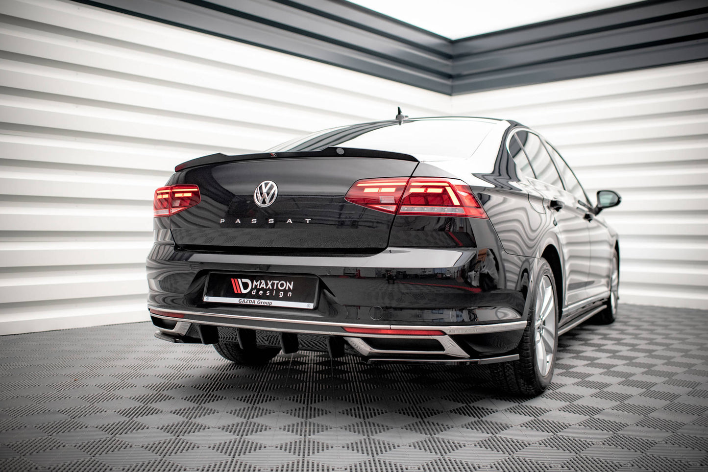 Diffusor Heck Ansatz für Volkswagen Passat B8 Facelift schwarz matt
