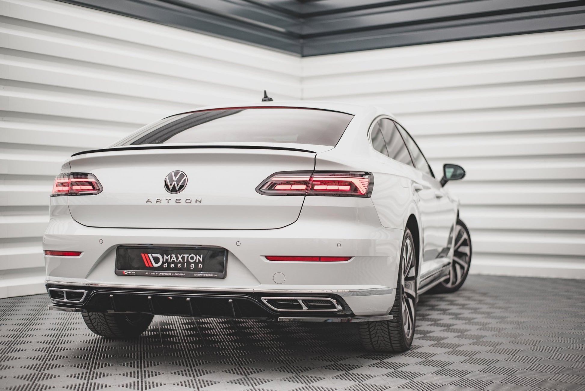 Diffusor Heck Ansatz für Volkswagen Arteon R-Line Facelift Carbon Look