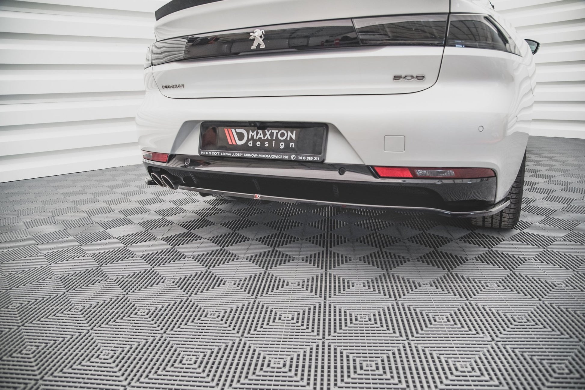 Mittlerer Diffusor Heck Ansatz DTM Look für Peugeot 508 GT-Line Mk2 Carbon Look