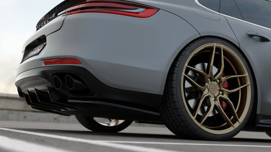 Heck Ansatz Flaps Diffusor für Porsche Panamera GTS 971 schwarz matt