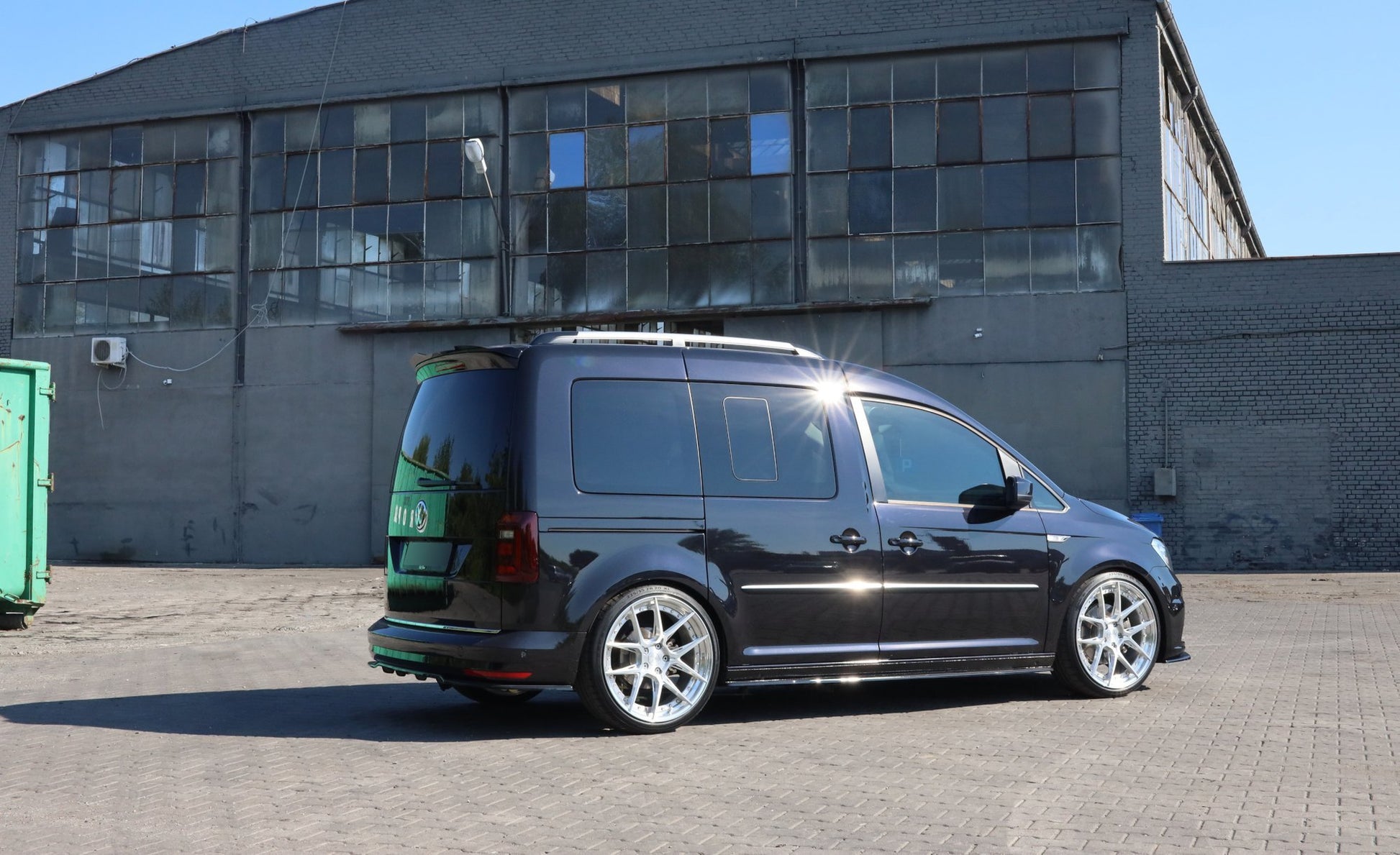 Seitenschweller Ansatz für Volkswagen Caddy Mk. 4 schwarz Hochglanz