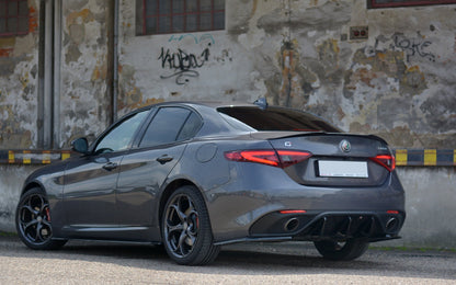 Heck Ansatz Flaps Diffusor für ALFA ROMEO GIULIA VELOCE  Carbon Look
