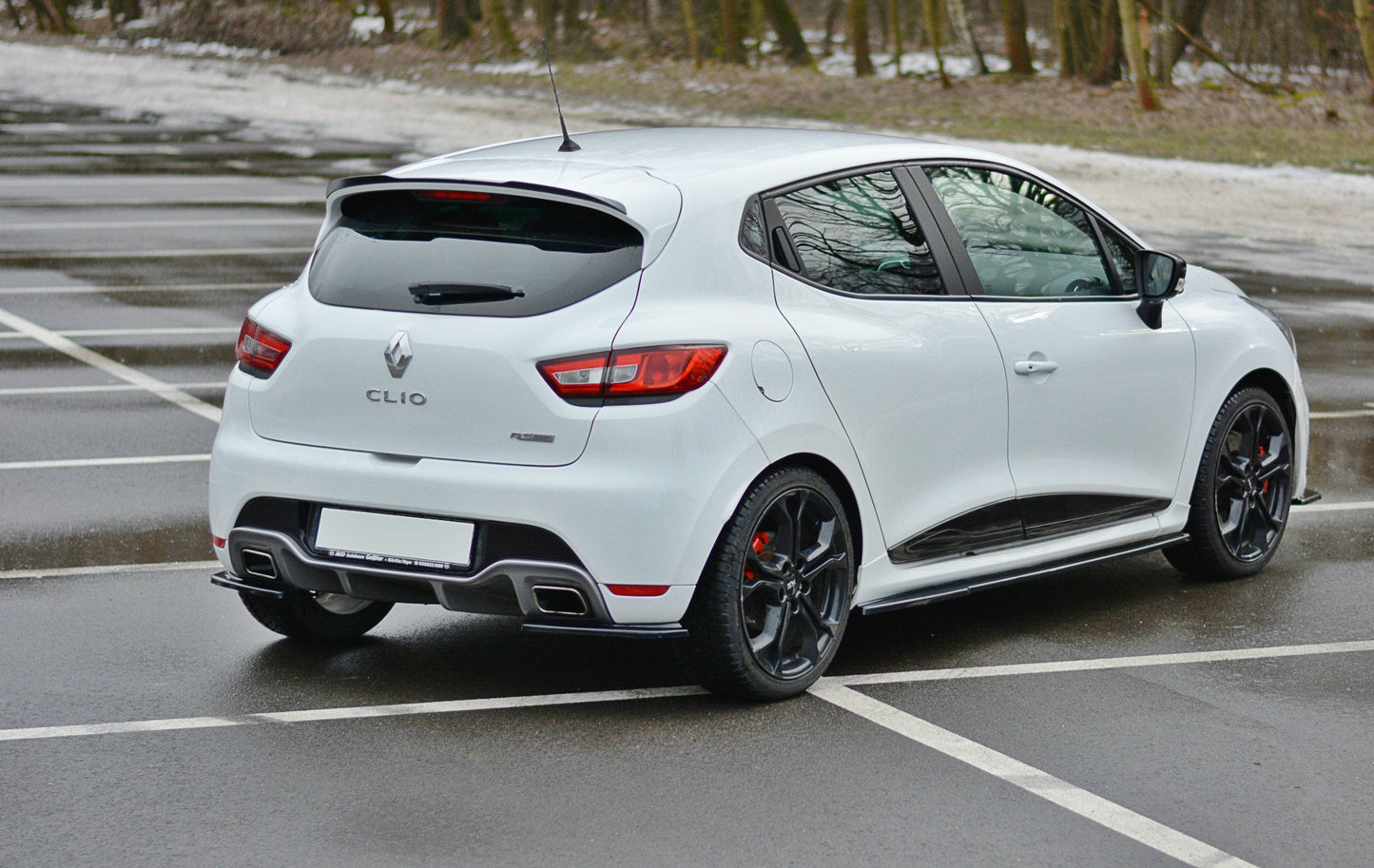 Heck Ansatz Flaps Diffusor für RENAULT CLIO MK4 RS  schwarz Hochglanz