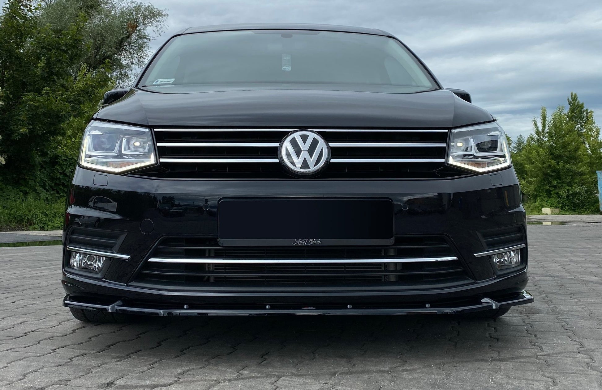 Front Ansatz für Volkswagen Caddy Mk. 4 schwarz matt