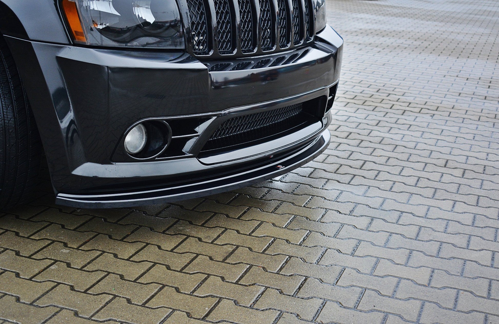 Front Ansatz V.1 für JEEP GRAND CHEROKEE WK STR8 schwarz matt