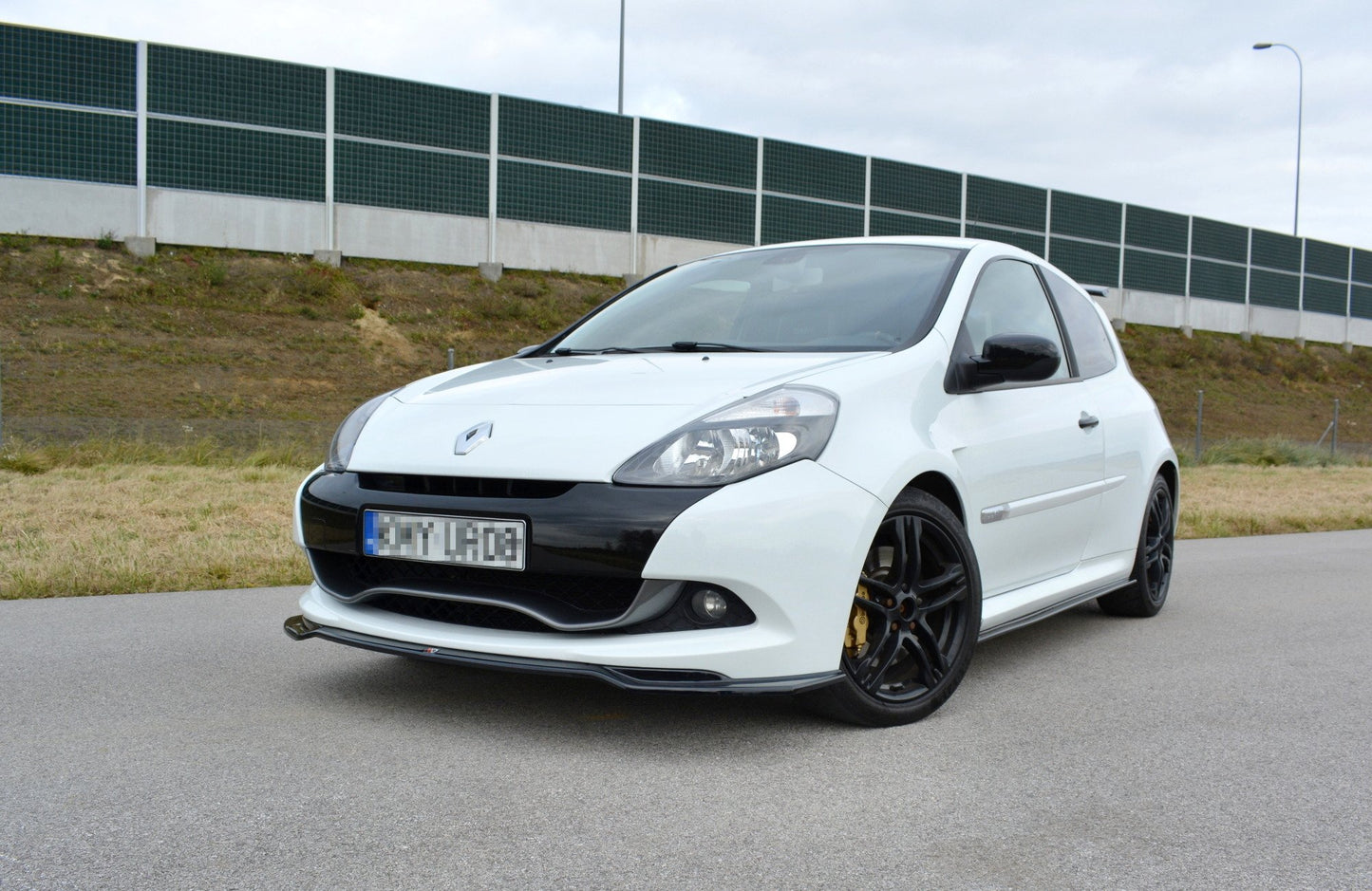 Front Ansatz V.1 für RENAULT CLIO MK3 RS FACELIFT schwarz matt