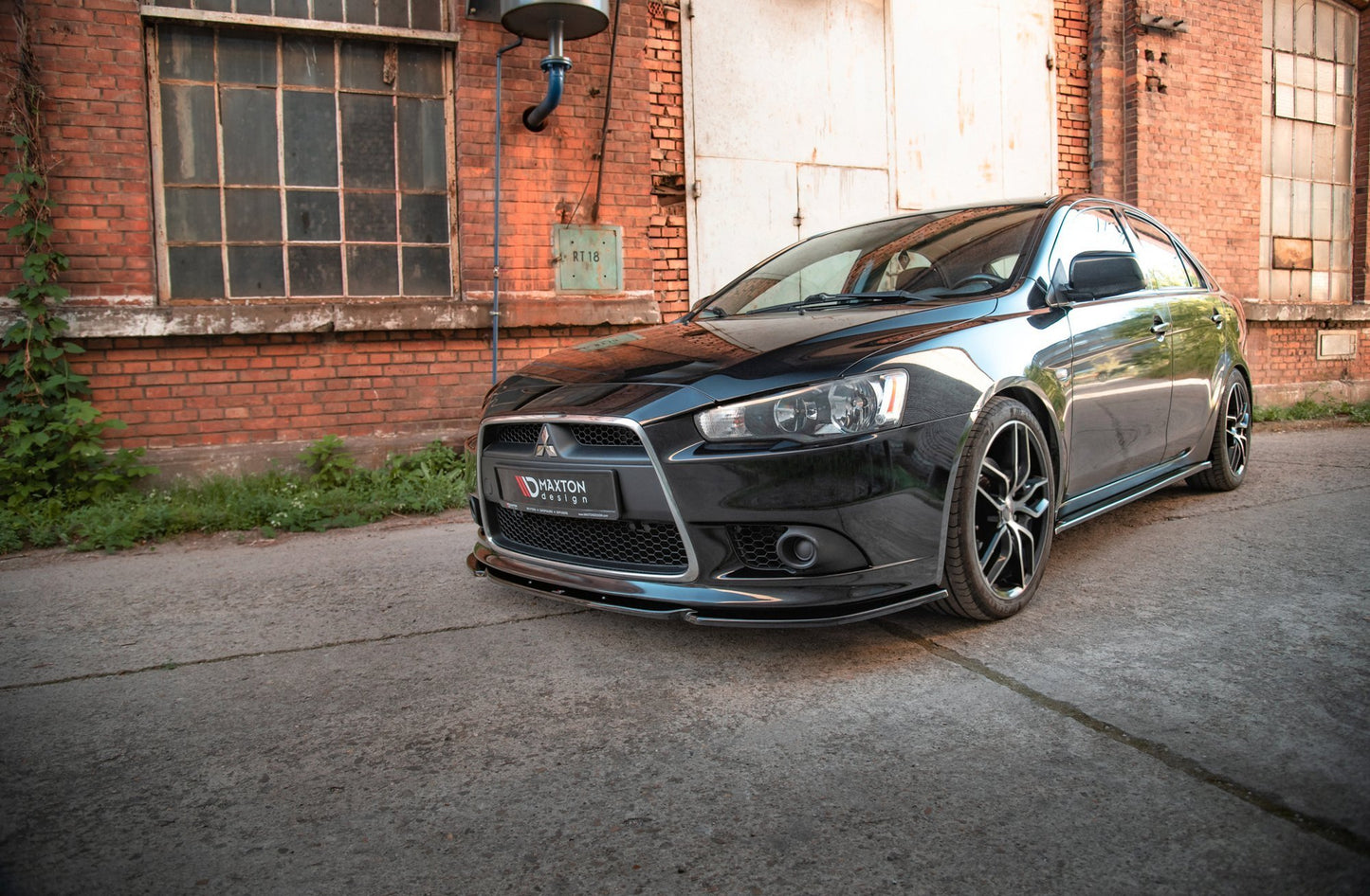 Front Ansatz für Mitsubishi Lancer Sportback Mk8 schwarz Hochglanz