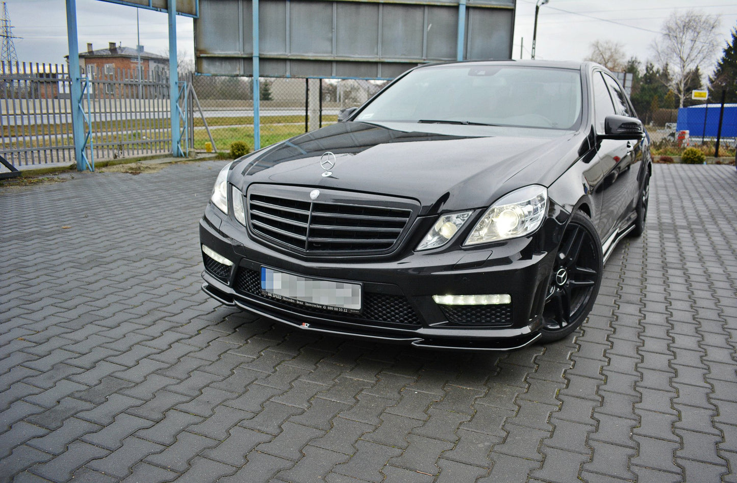 Front Ansatz V.1 für Mercedes E63 AMG W212  schwarz matt