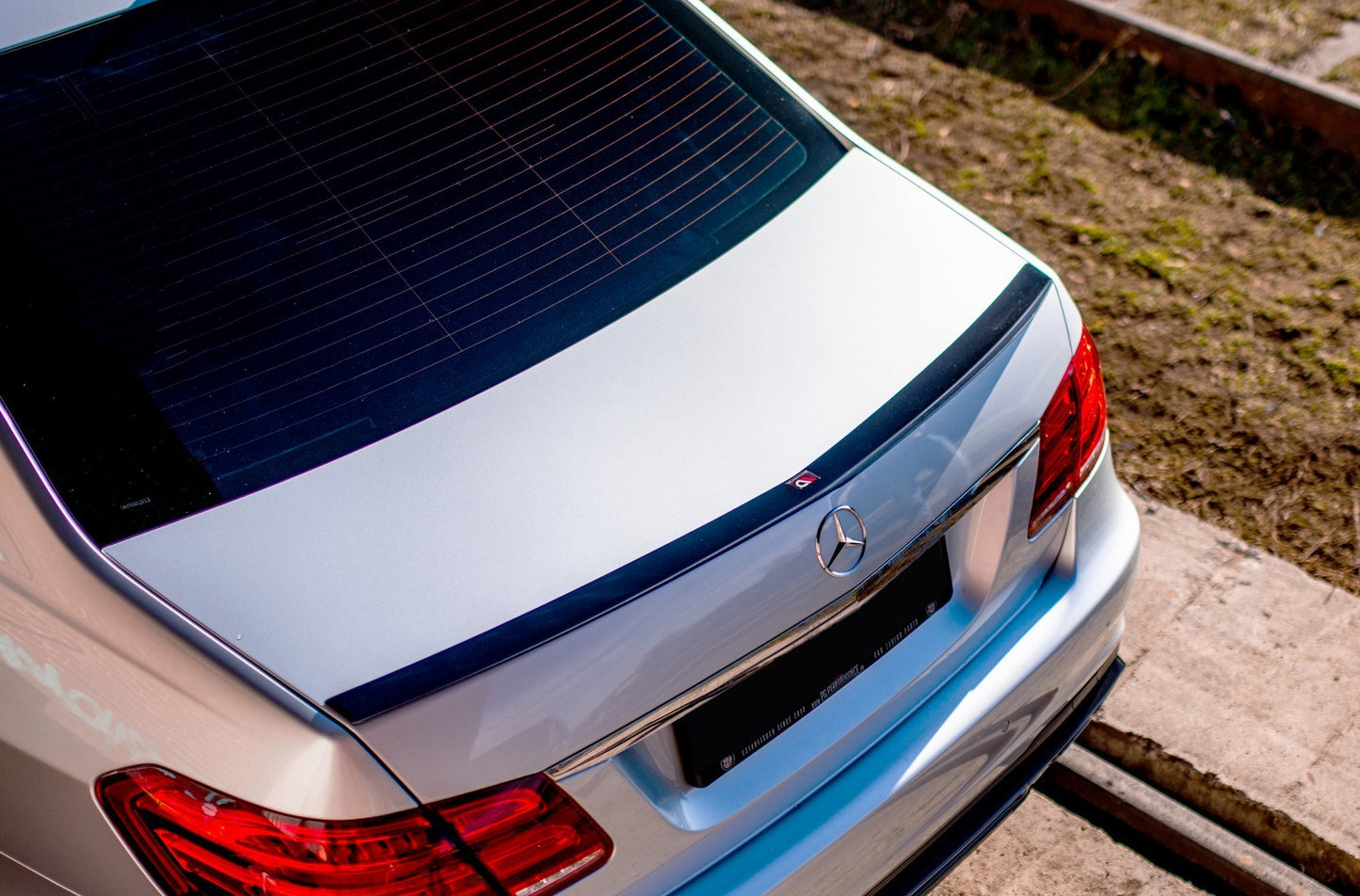 Spoiler CAP für Mercedes-Benz E63 AMG / AMG-Line Limousine W212 Facelift schwarz matt