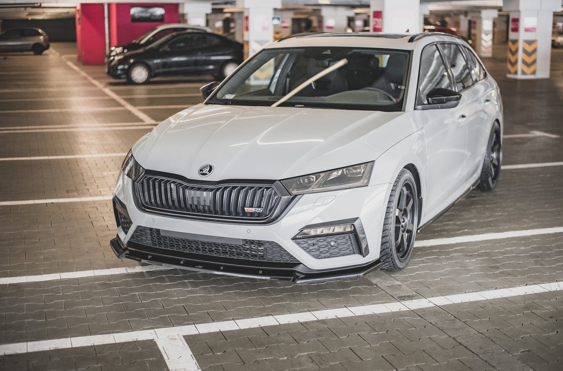 Front Ansatz V.1 für Skoda Octavia RS Mk4 schwarz matt