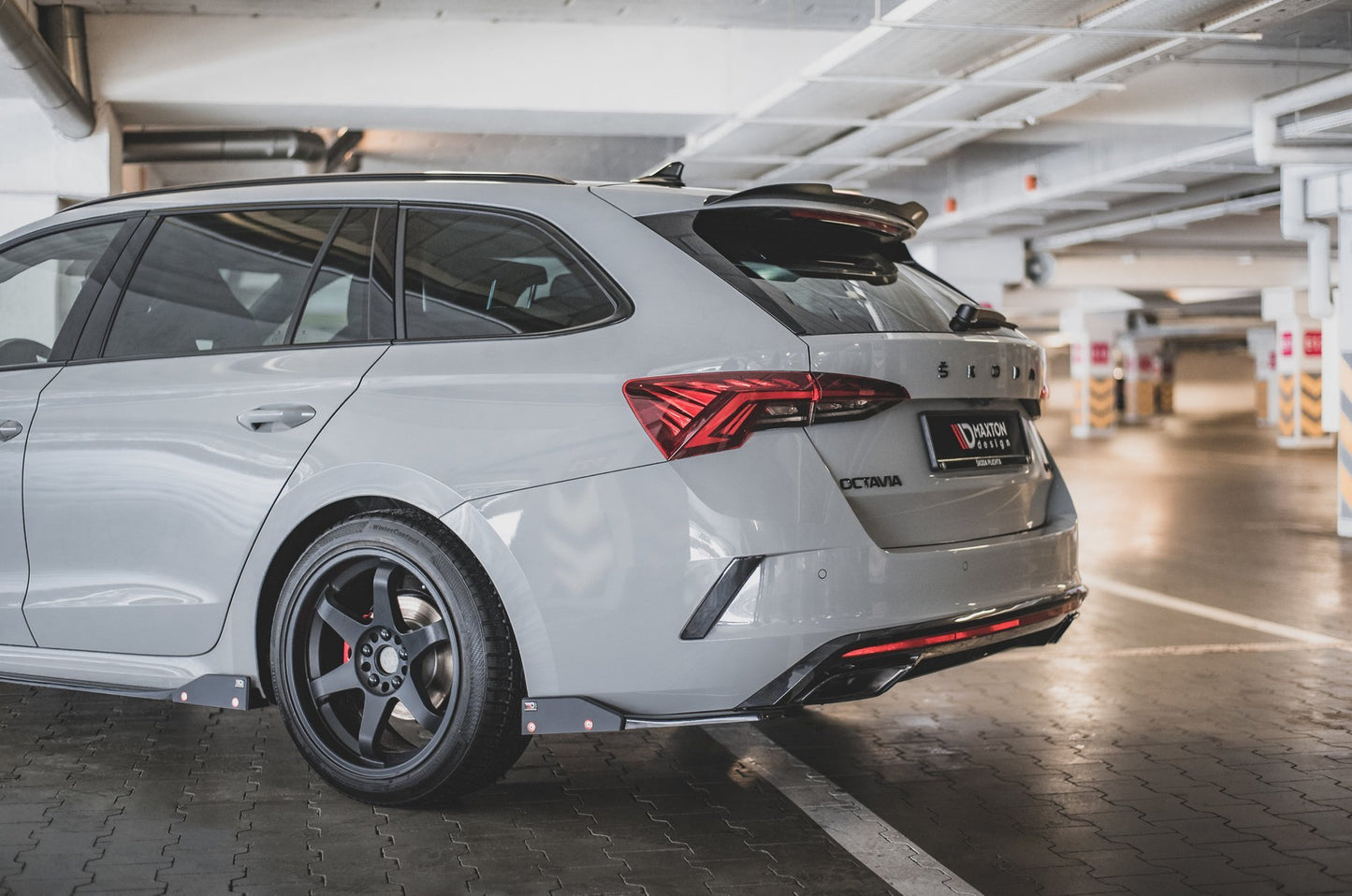 Heck Ansatz Flaps Diffusor +Flaps für V.2 Skoda Octavia RS Mk4