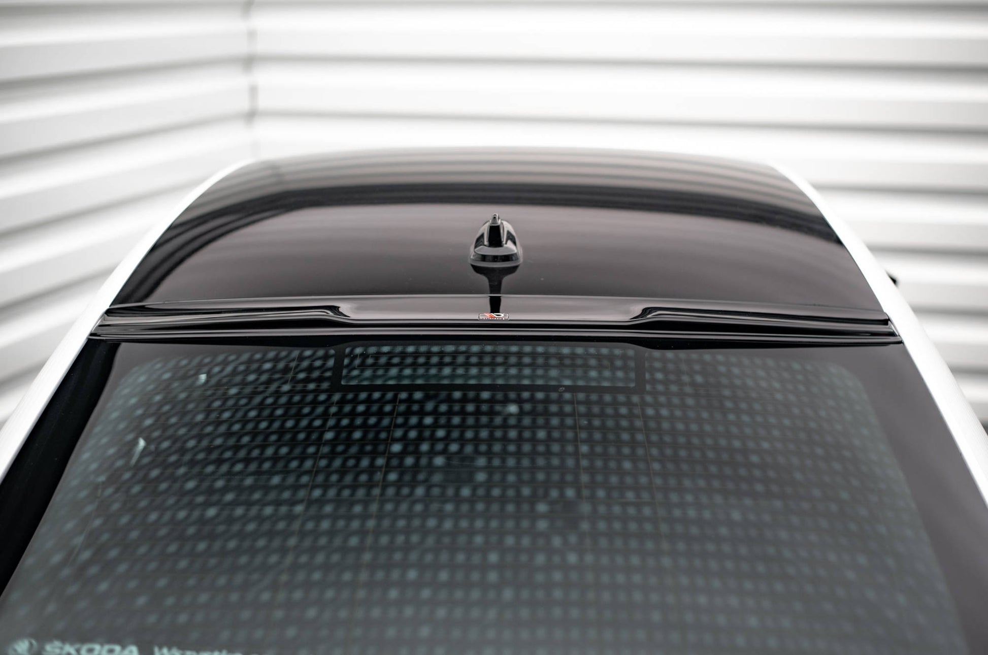 Heckscheiben Spoiler für Skoda Octavia Liftback Mk4 schwarz matt