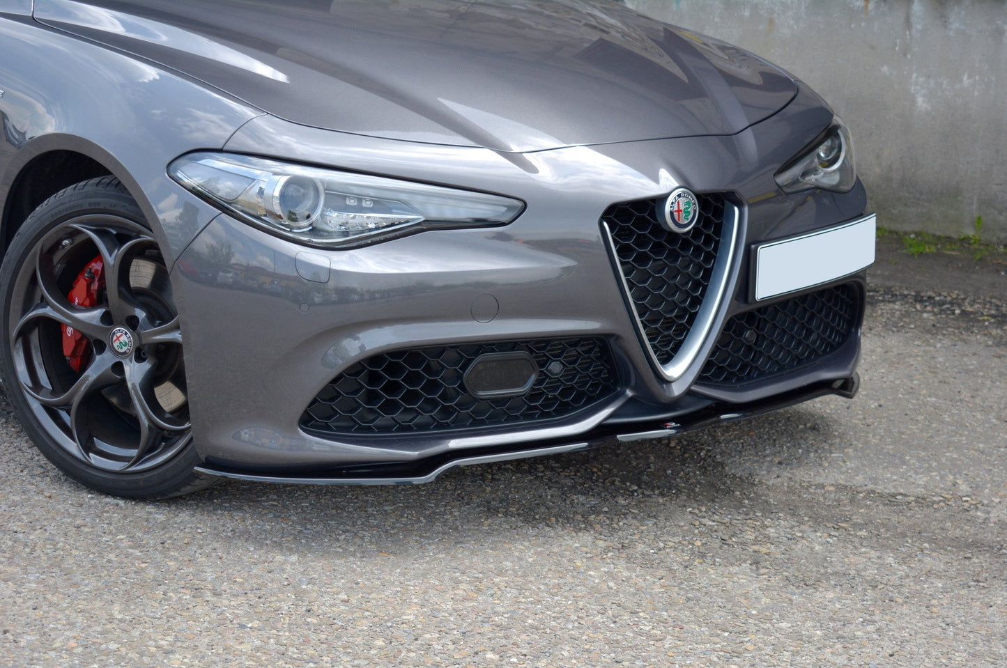 Front Ansatz V.1 für ALFA ROMEO GIULIA VELOCE schwarz matt