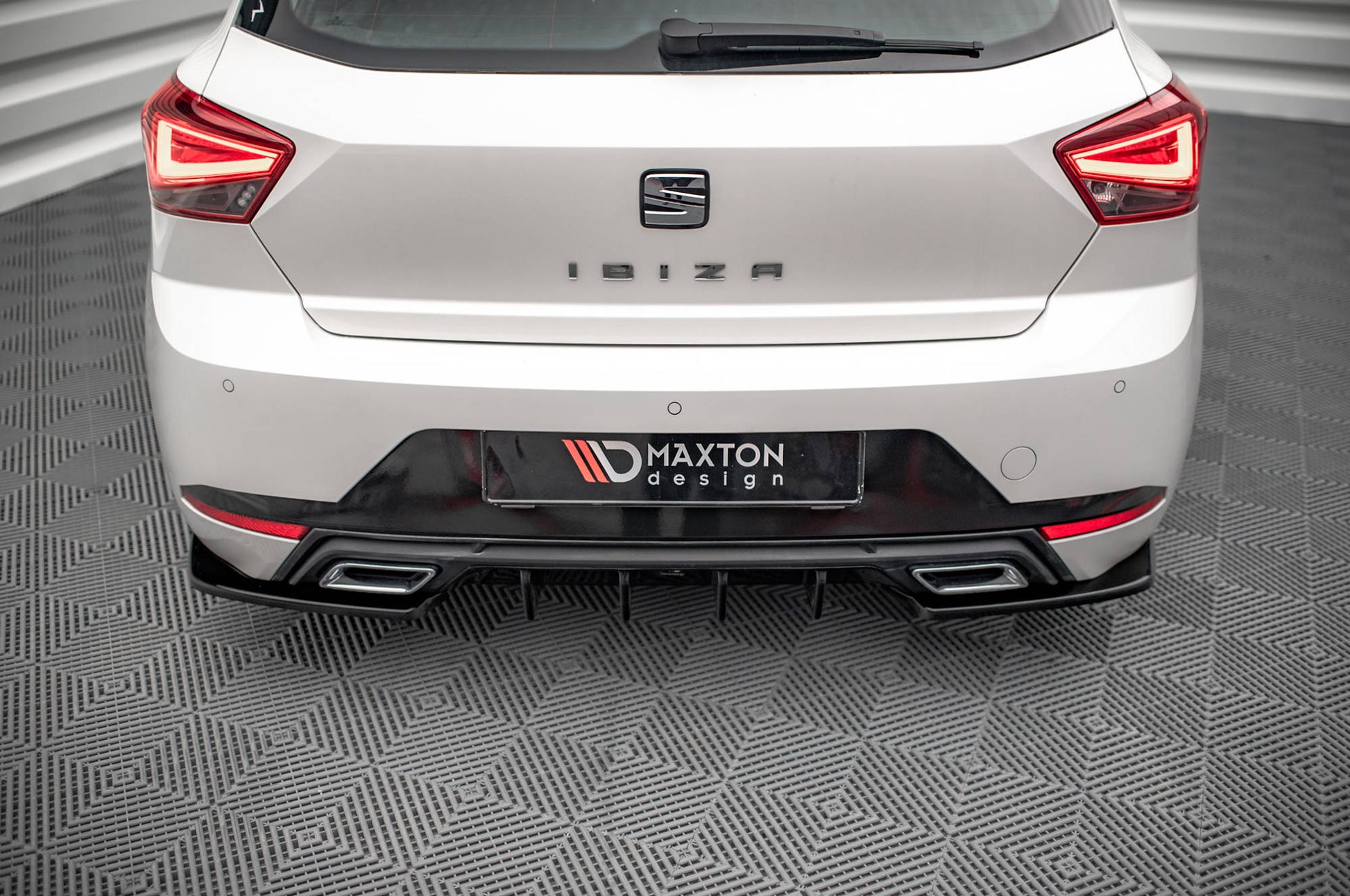 Heck Ansatz Flaps Diffusor für Seat Ibiza FR/ Standard Mk5 Carbon Look