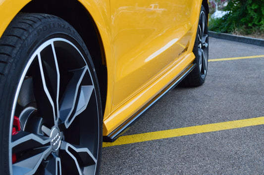 Seitenschweller Ansatz für Audi S1 8X Carbon Look