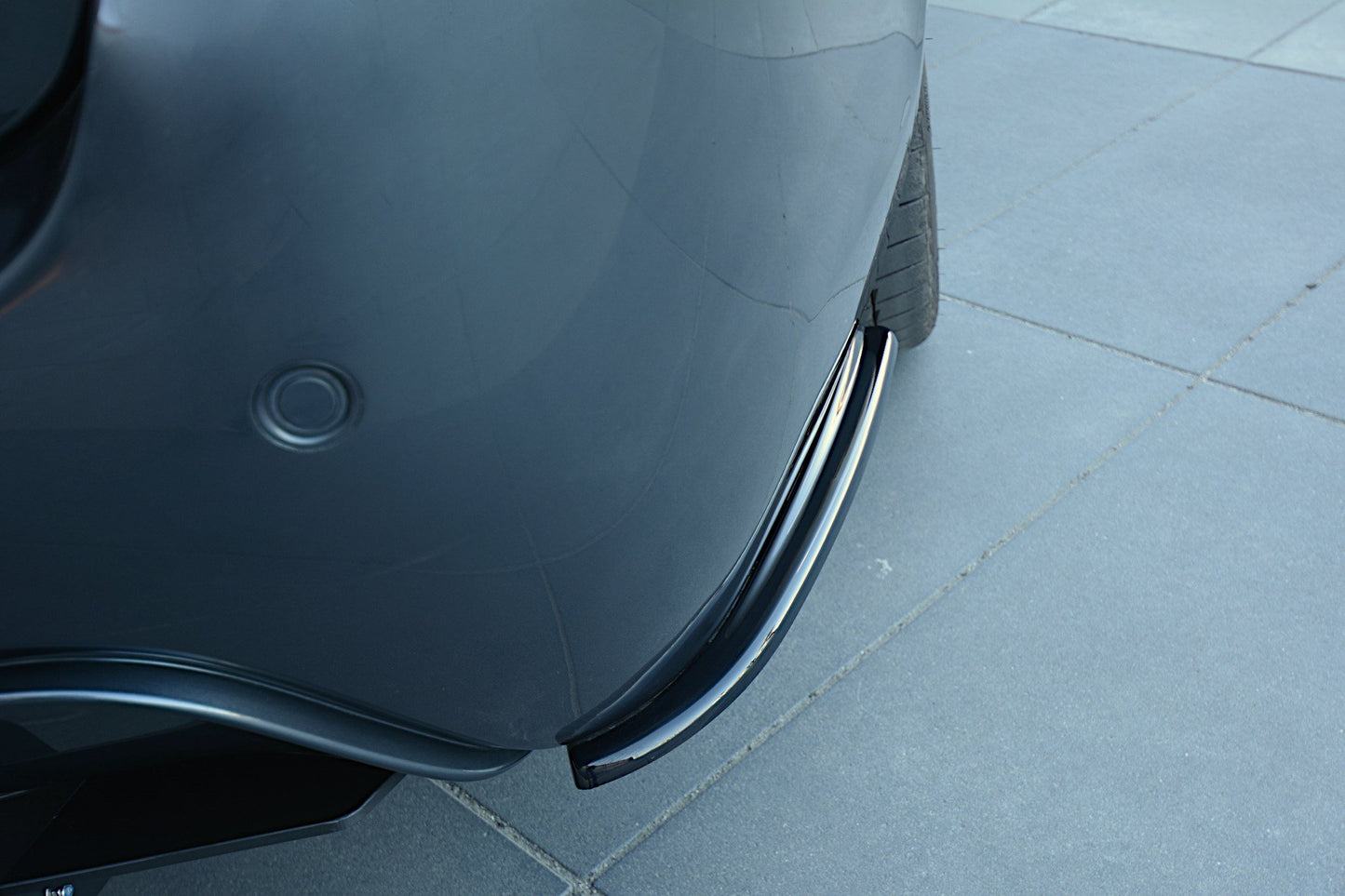 Heck Ansatz Flaps Diffusor für BMW 5er E60/E61 M Paket schwarz matt