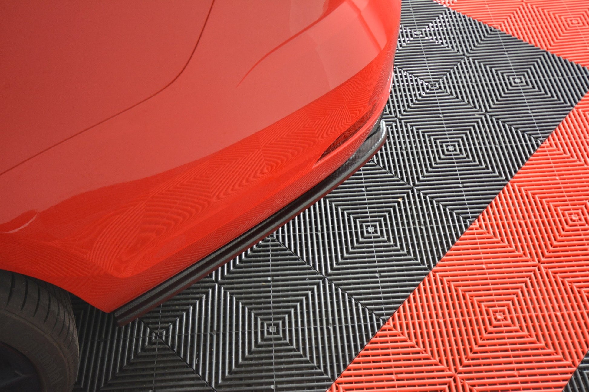 Heck Ansatz Flaps Diffusor V.1 für VW GOLF 7 R VARIANT FACELIFT  schwarz matt
