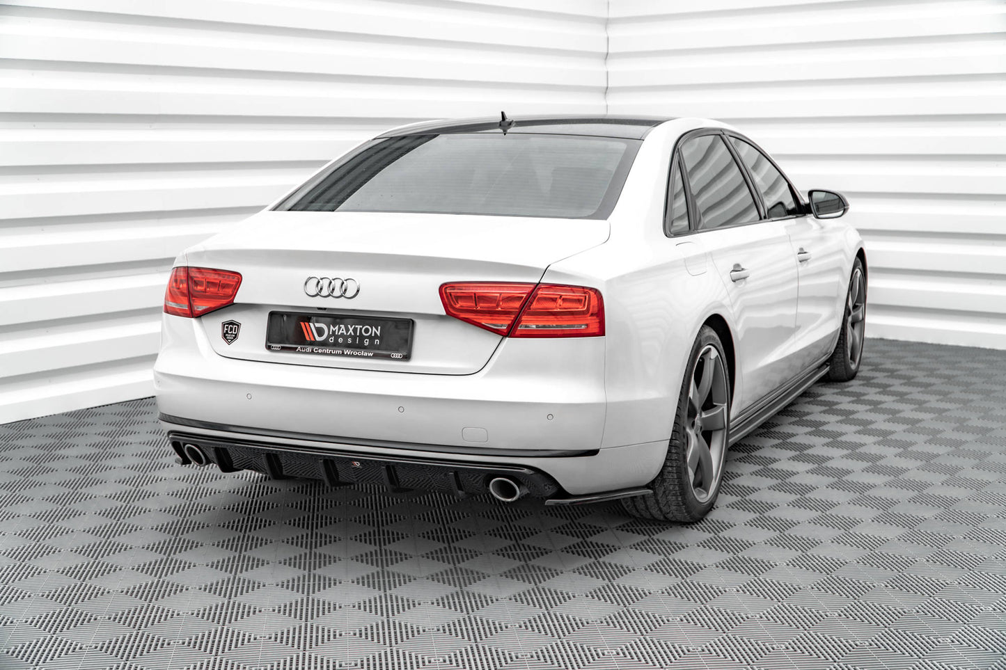 Diffusor Heck Ansatz für Audi A8 D4 schwarz matt