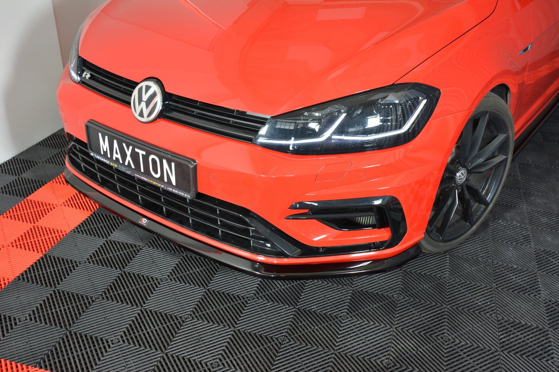 Front Ansatz V.6 für VW Golf 7 R / R-Line Facelift schwarz matt