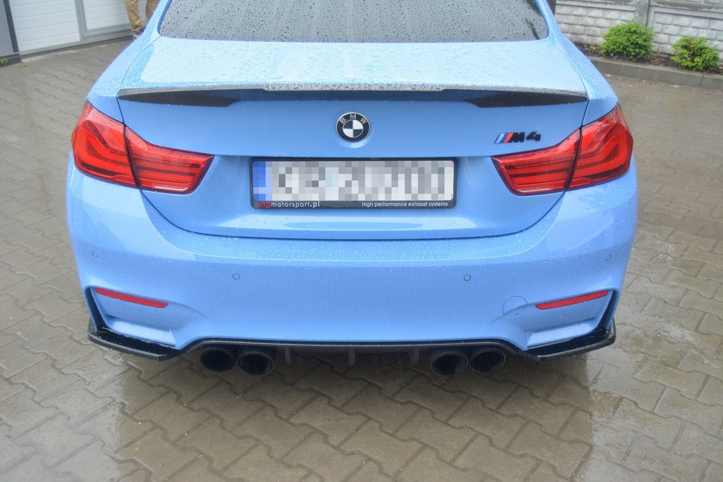 Heck Ansatz Flaps Diffusor für BMW M4 F82 Carbon Look