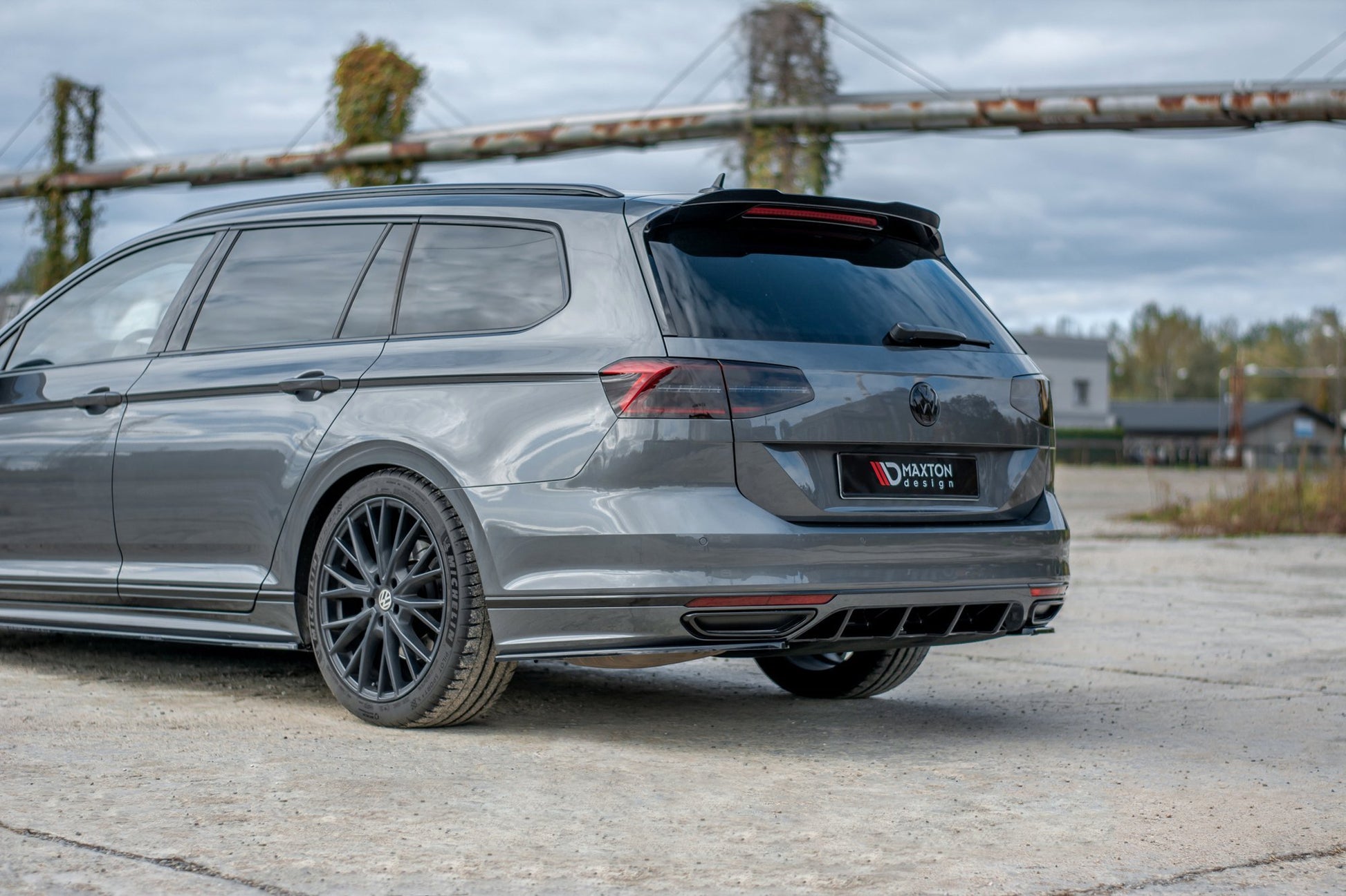 Diffusor Heck Ansatz für Volkswagen Passat R-Line B8 Carbon Look