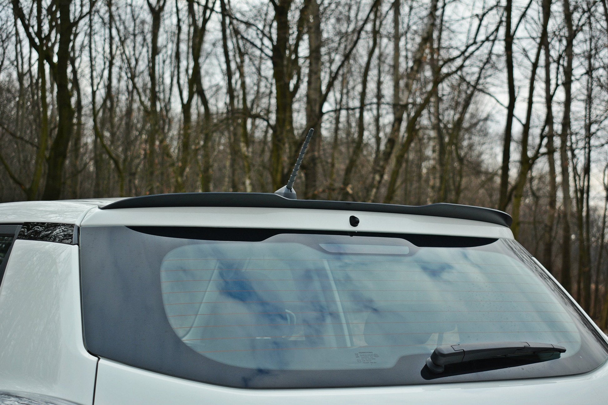 Spoiler CAP für SSANGYONG TIVOLI Carbon Look