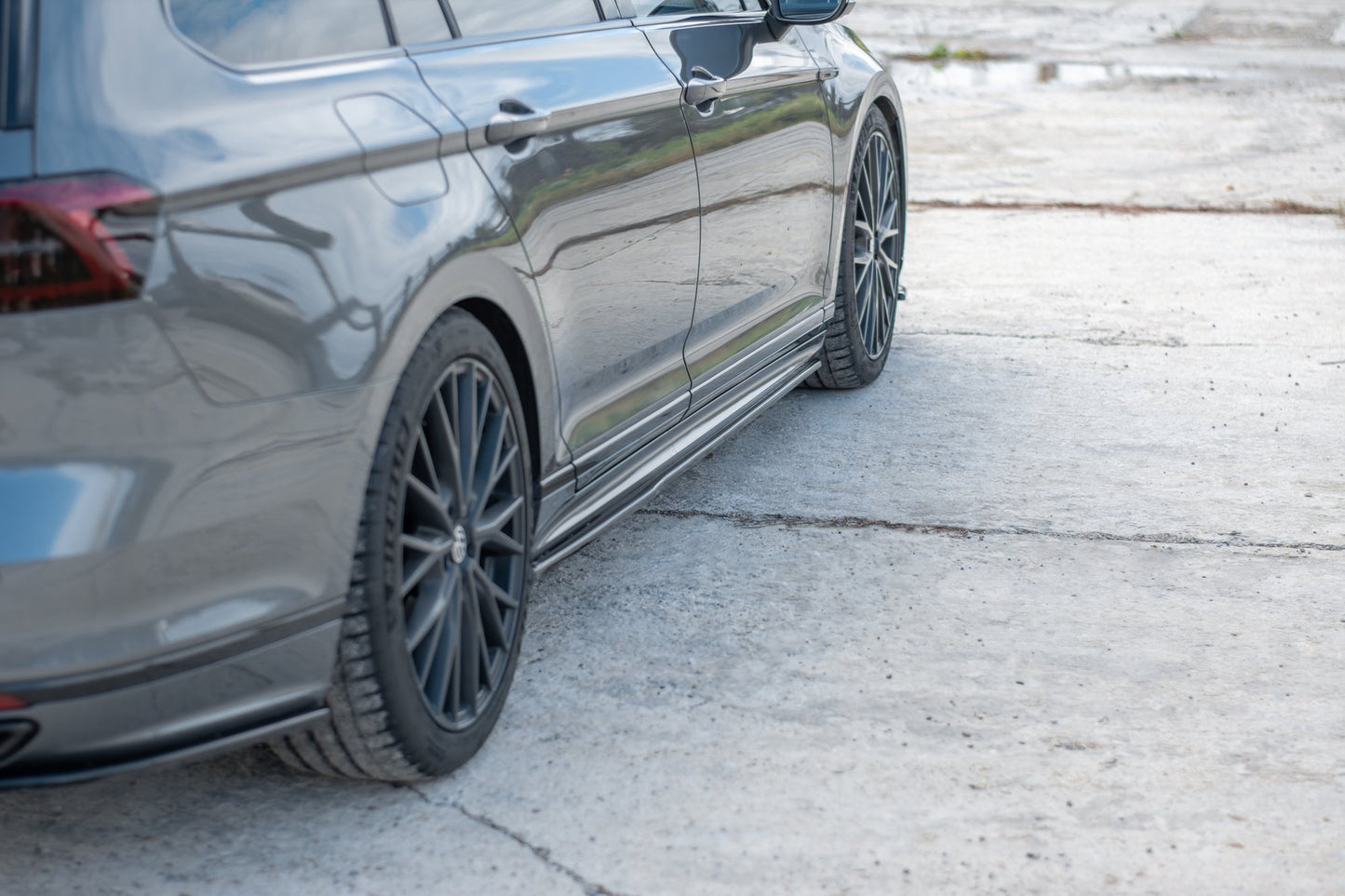 Seitenschweller Ansatz für Volkswagen Passat R-Line B8 schwarz Hochglanz