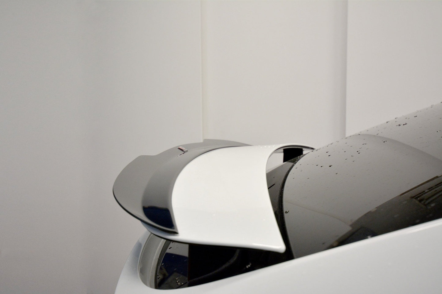 Spoiler CAP V.1 für TESLA MODEL X schwarz matt