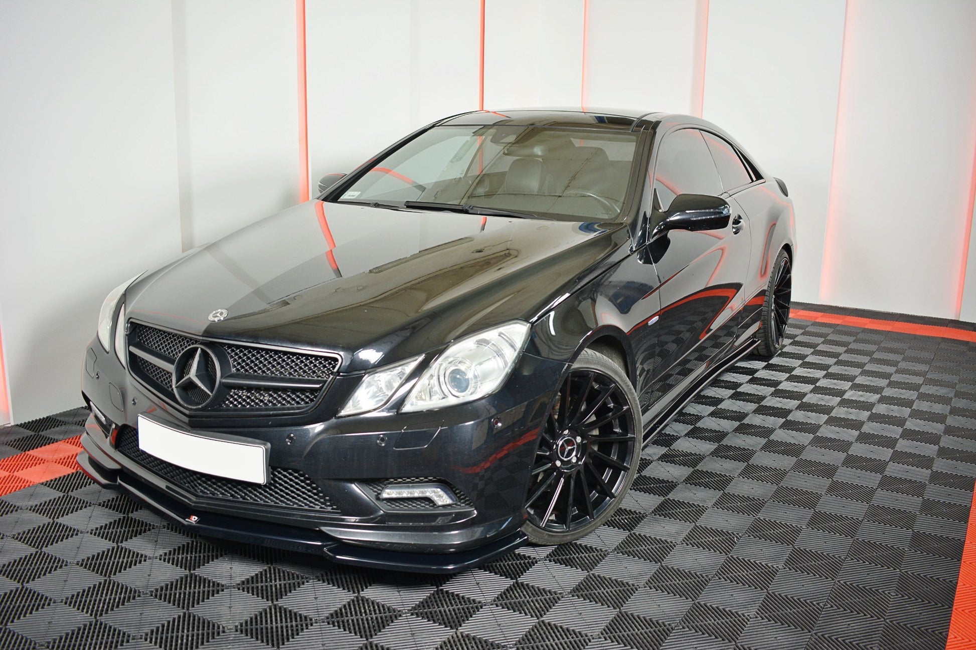 Seitenschweller Ansatz für Mercedes-Benz E-Klasse W207 Coupe AMG-Line schwarz matt