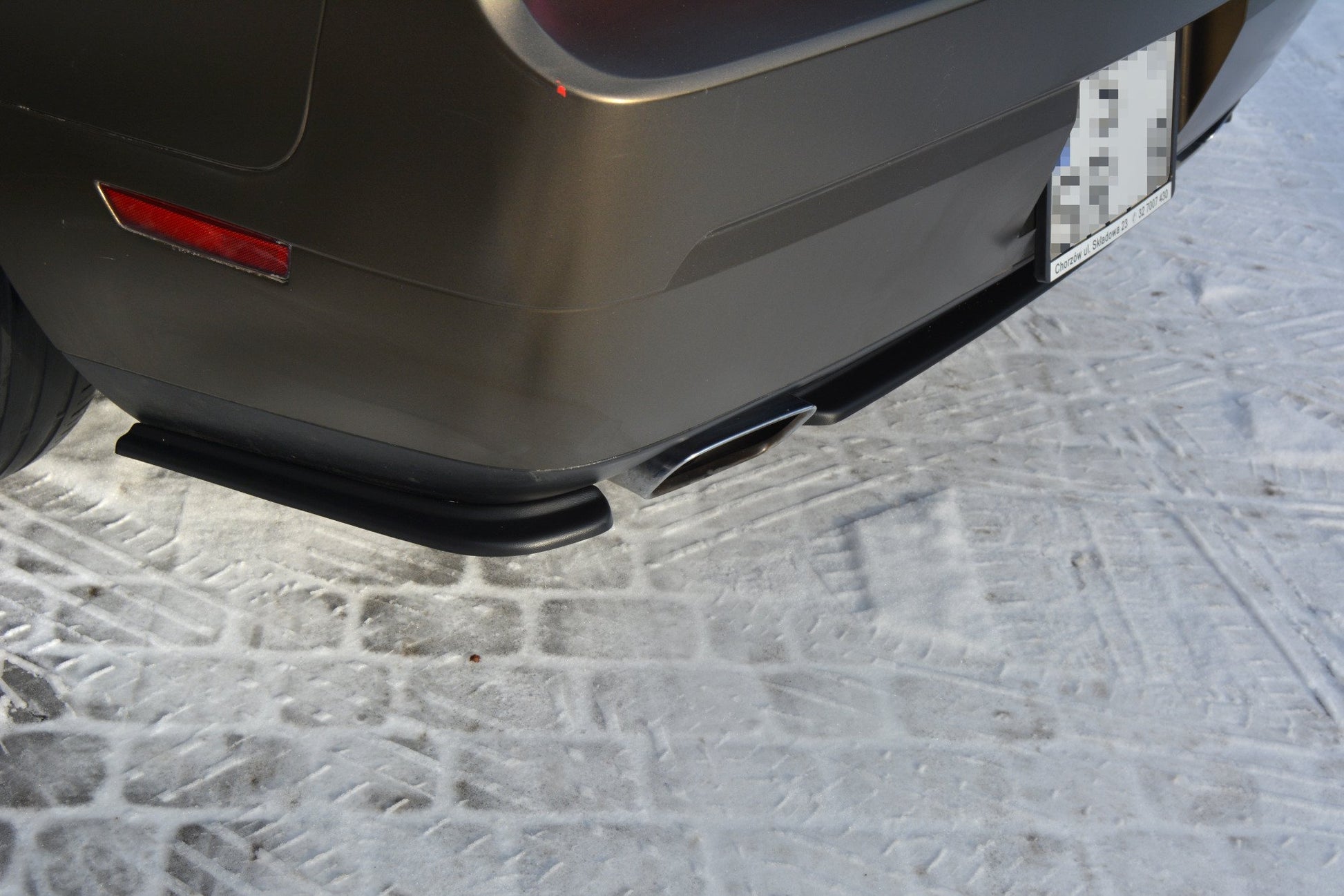 Heck Ansatz Flaps Diffusor für DODGE CHALLENGER MK3. PHASE-I SRT8 COUPE  Carbon Look