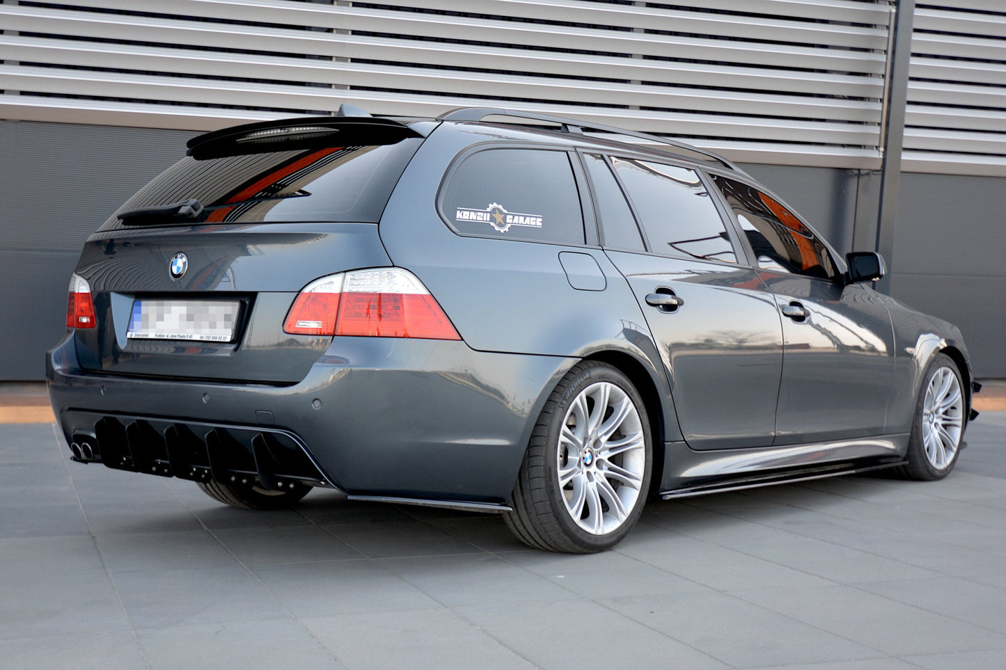 Heck Ansatz Flaps Diffusor für BMW 5er E60/E61 M Paket Carbon Look