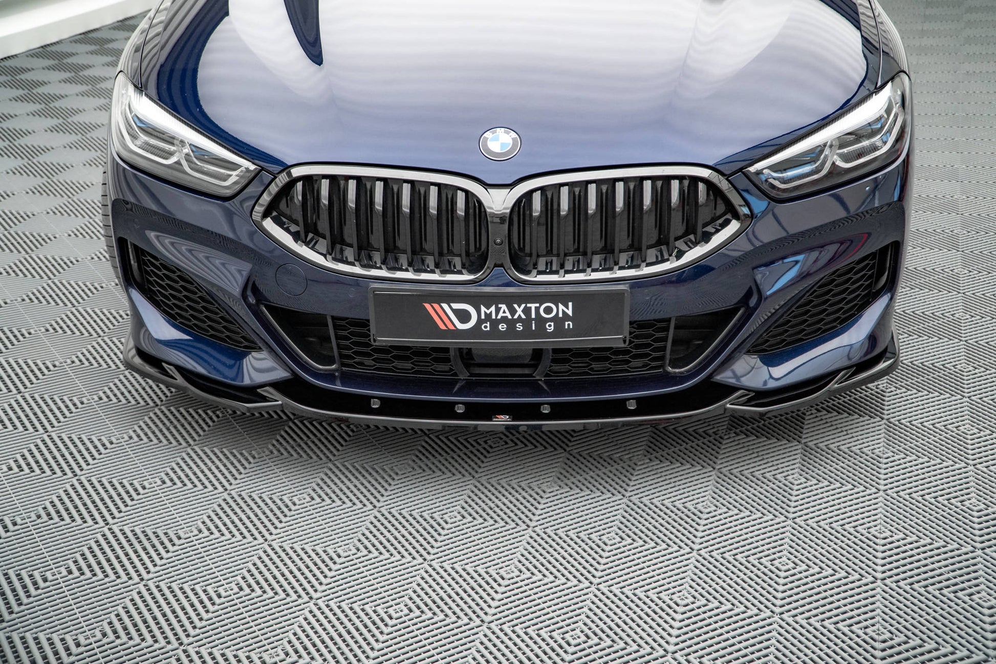 Front Ansatz V.4 für BMW 8 Coupe M-Paket G15 / 8 Gran Coupe M-Paket G16 Carbon Look