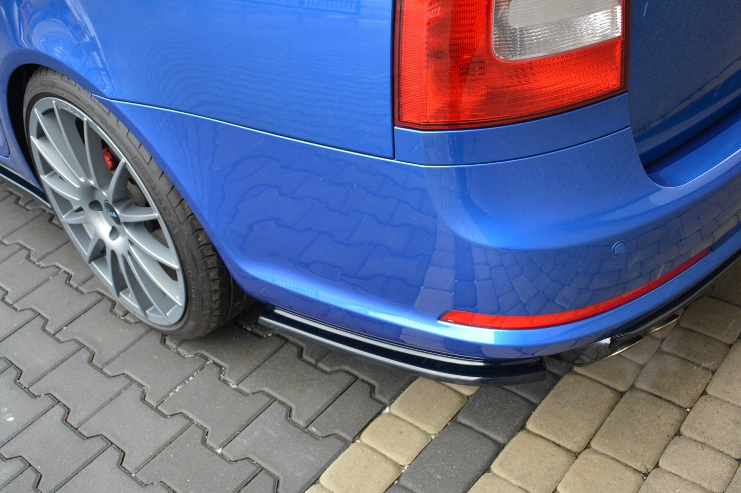 Heck Ansatz Flaps Diffusor für Skoda Octavia RS Mk2 / Mk2 FL Limousine / Combi schwarz matt