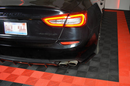 Heck Ansatz Flaps Diffusor für MASERATI QUATTROPORTE MK.6 vor Facelift Carbon Look